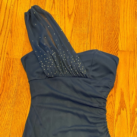 City Triangles Formal Dress - Picture 2 of 9